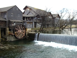 Old Mill Restaurant Pigeon Forge,TN. Campground Creekside RV Park 