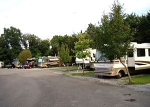 CAMPGROUND PIGEON FORGE TN - CREEKSIDE RV PARK - GOOD SAM PARK #1 CHOICE 