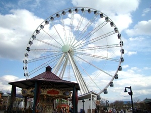 The Island - Great Smoky Mountain Wheel in Pigeon forge 