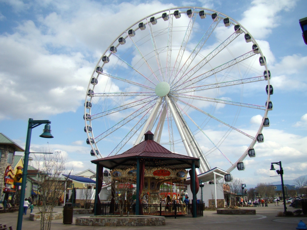 The Island - Great Smoky Mountain Wheel in Pigeon forge 